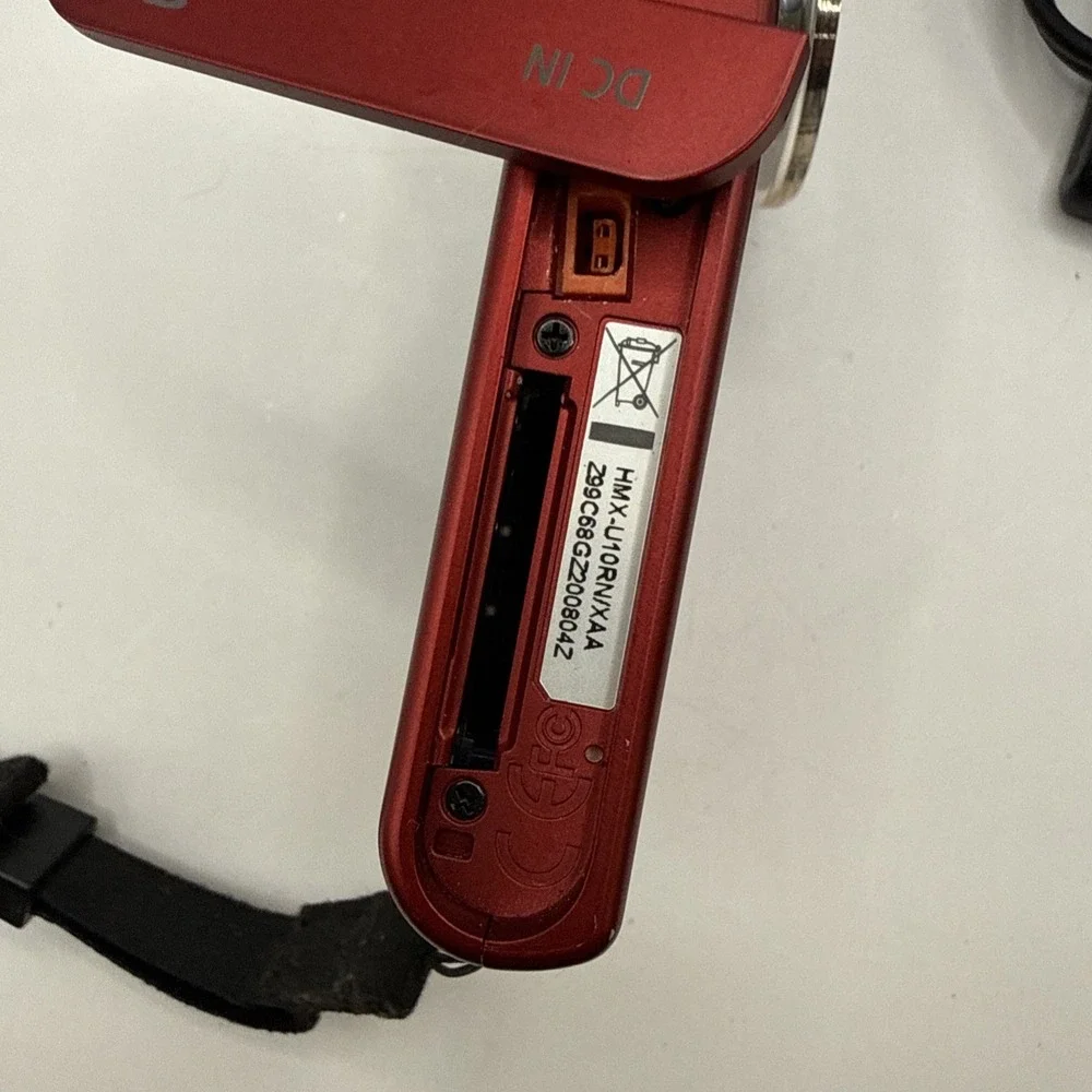 Red Samsung HMX-U10 High Definition Camcorder/Camera Untested Excellent Cosmetic